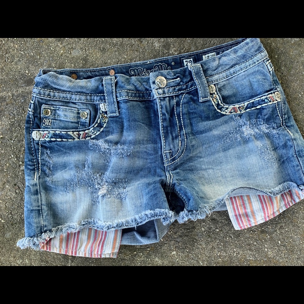 Miss me shorts size 29
